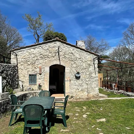 La Casa Nel Bosco Feriehus *
