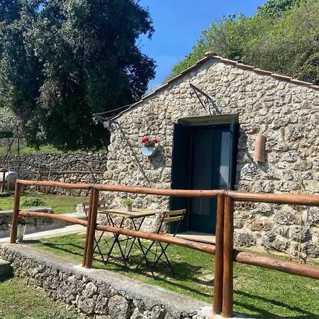 Feriehus La Casa Nel Bosco Mattinata
